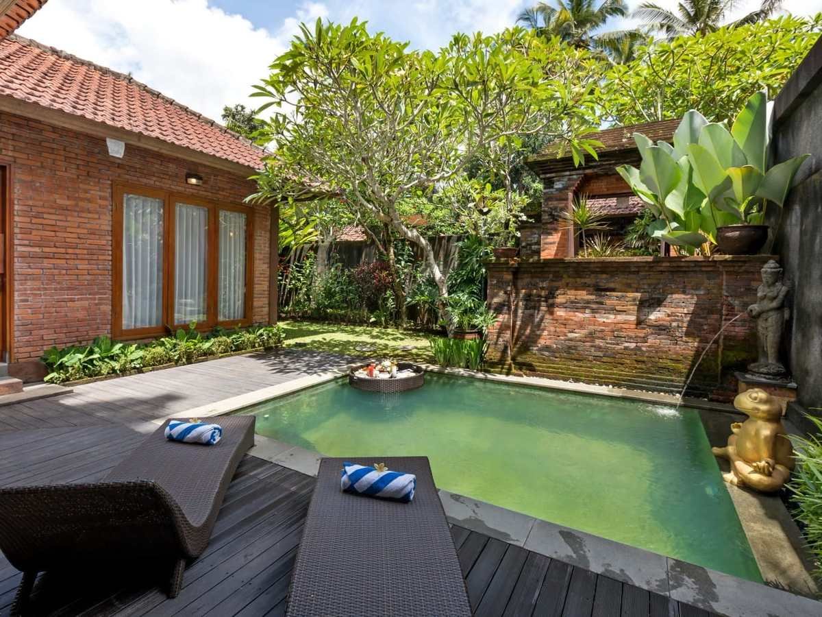 Private pool beside the garden of a one-bedroom villa at Ubud Raya Resort