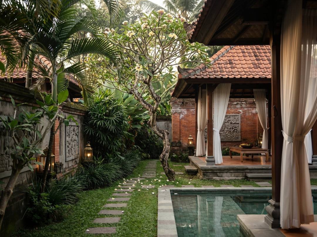 The garden: Your own tropical garden, gated